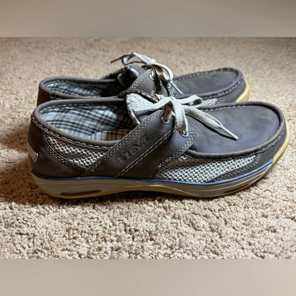 Teva‎ Men's Gray and Tan Boat Shoes